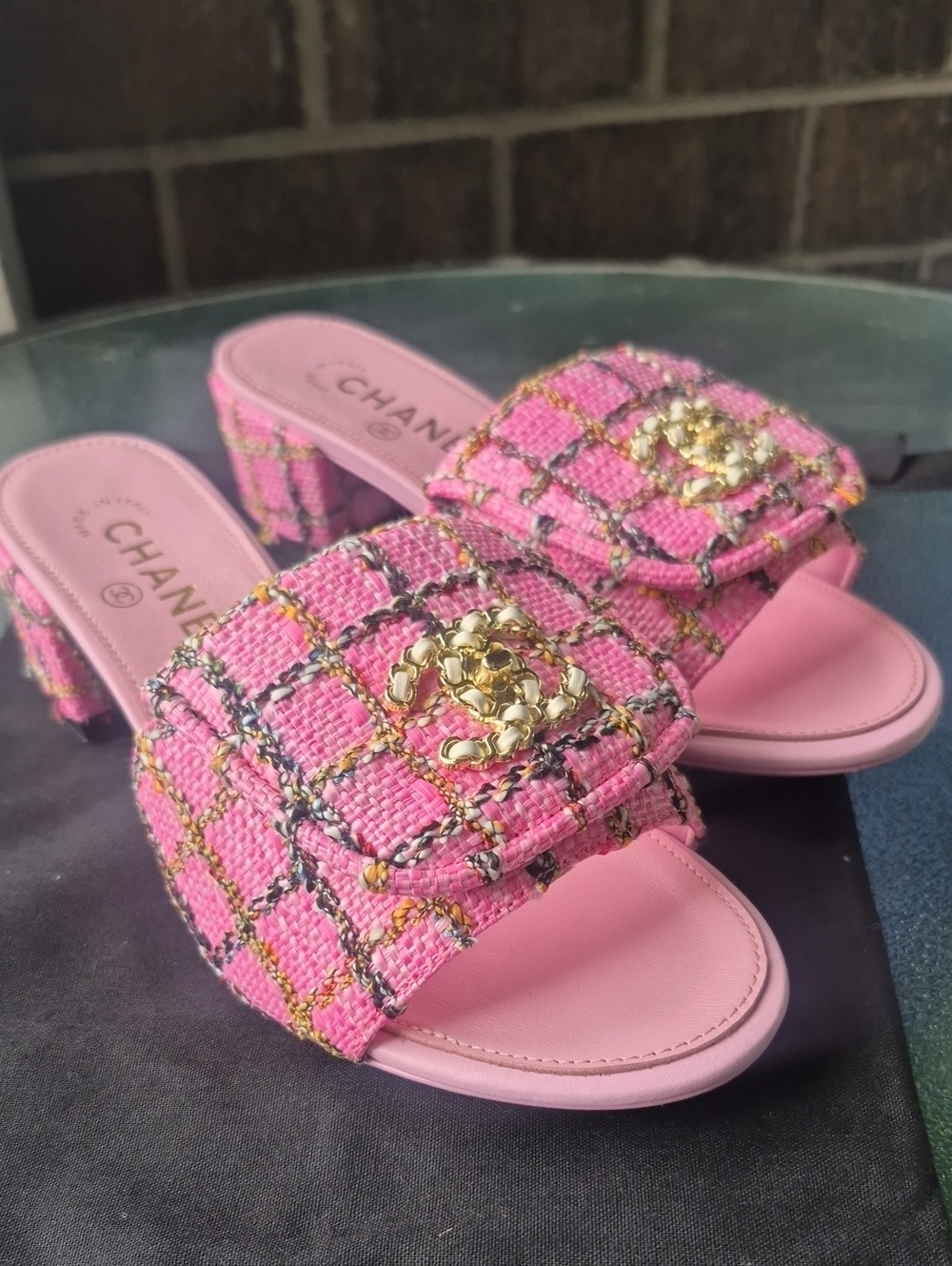 PINK TWEED MULES